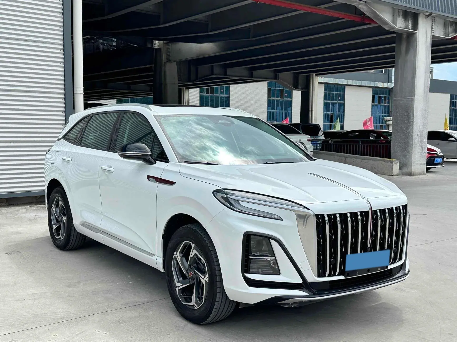 2023 HONGQI HS3 thumbnail 3