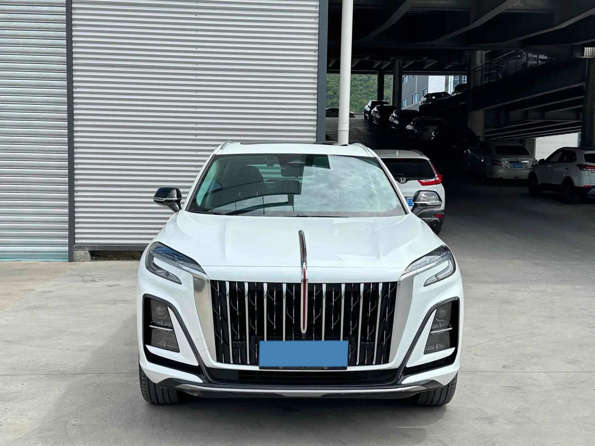 2023 HONGQI HS3 thumbnail 2