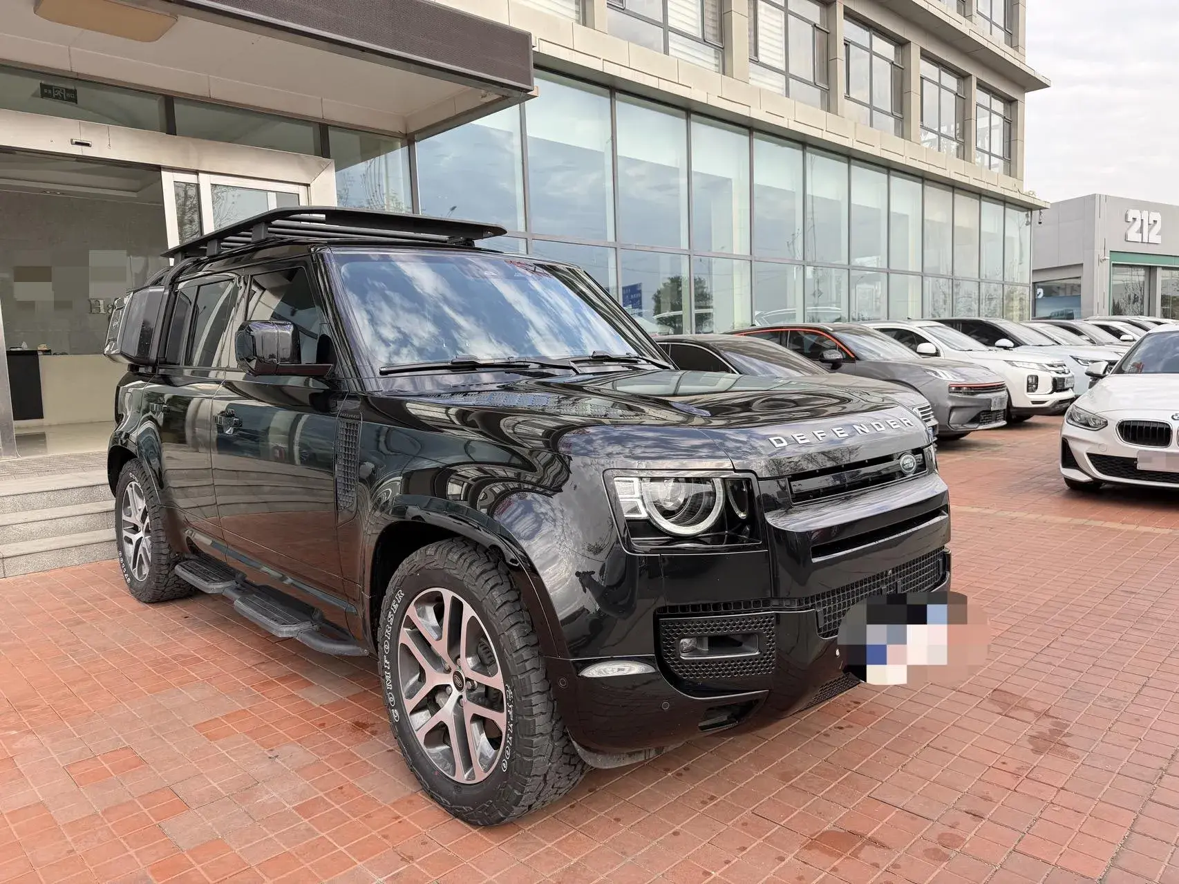 2024 LAND ROVER thumbnail 3