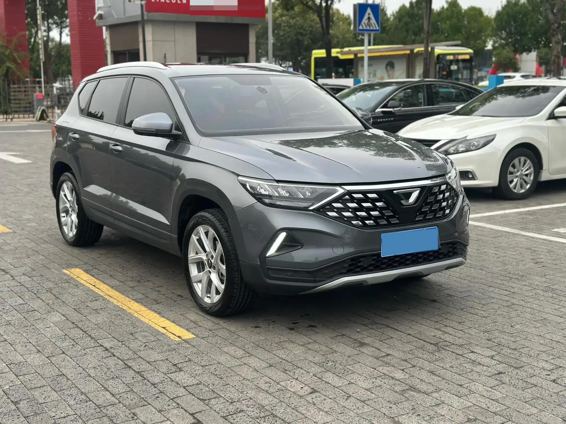 2022 JETTA VS5 thumbnail 2