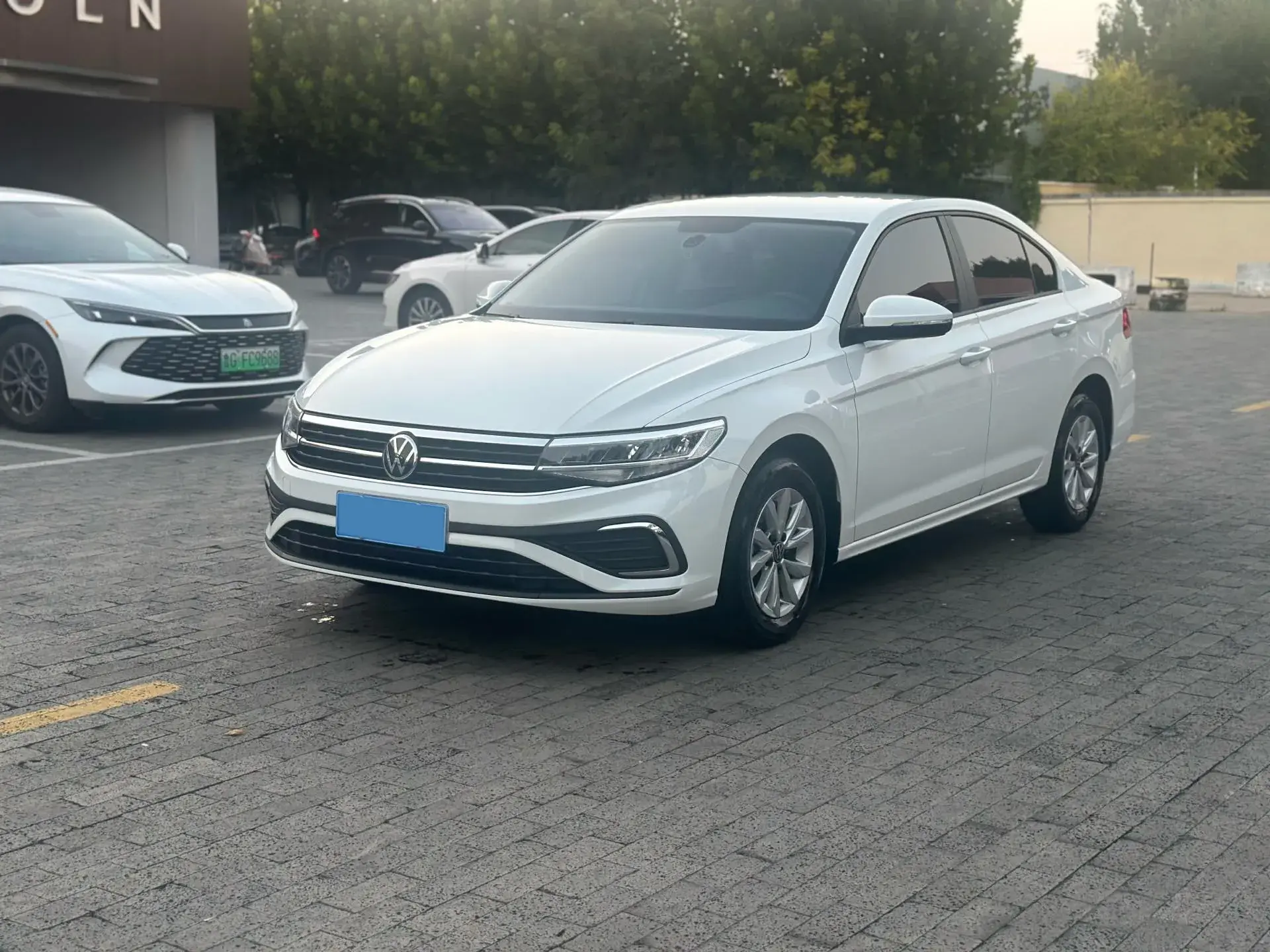 2023 VOLKSWAGEN BORA view 1