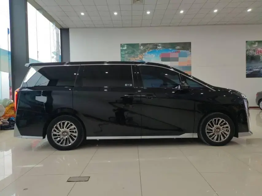 2023 GAC TRUMPCHI thumbnail 3