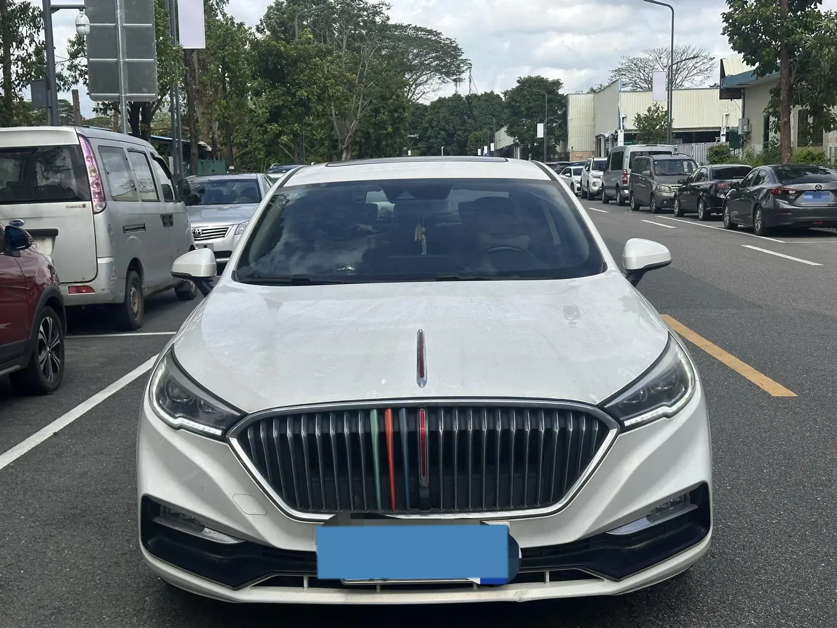 2020 HONGQI H5 thumbnail 2