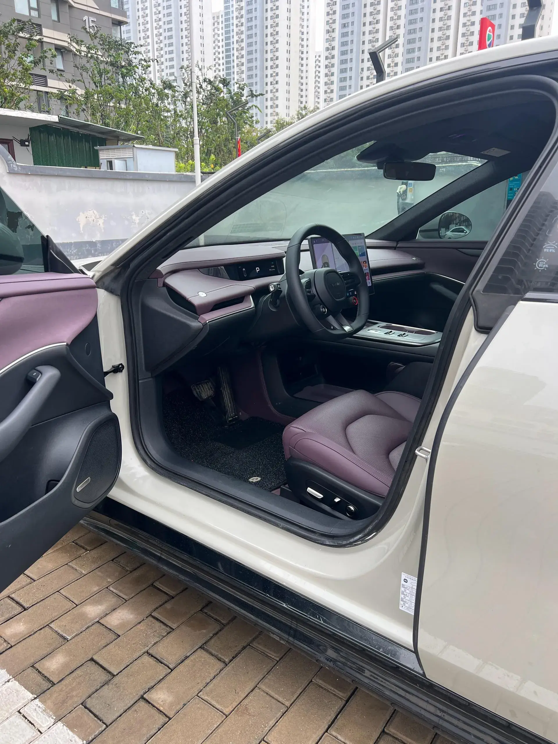 2024 MI SU7 thumbnail 2