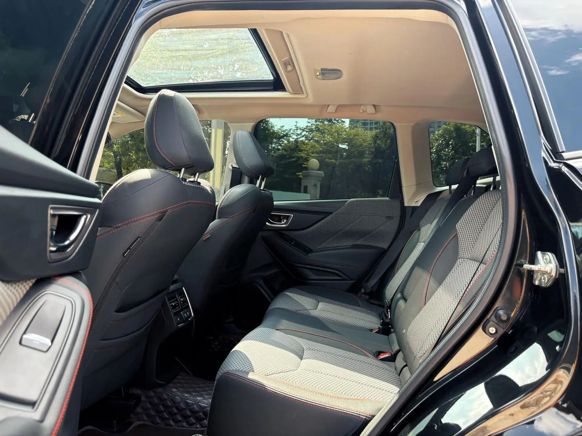 2021 SUBARU FORESTER thumbnail 3