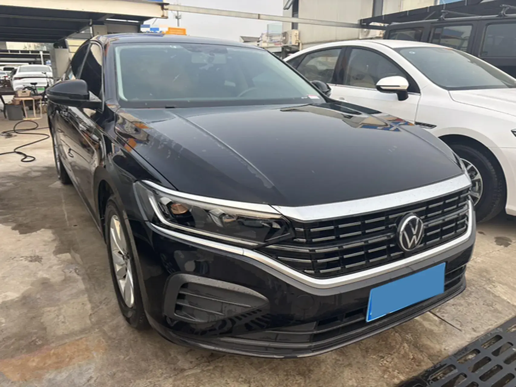 2022 VOLKSWAGEN PASSAT thumbnail 3