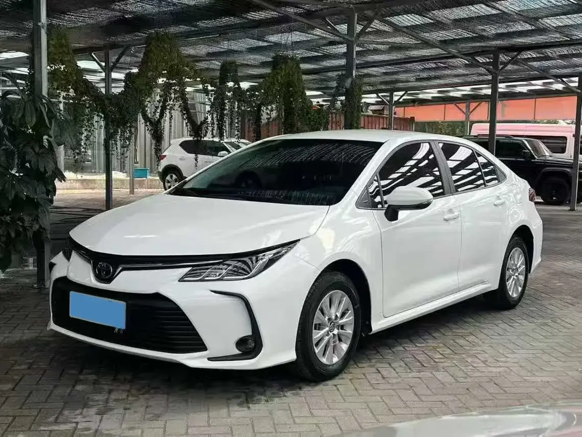 2021 TOYOTA COROLLA view 1