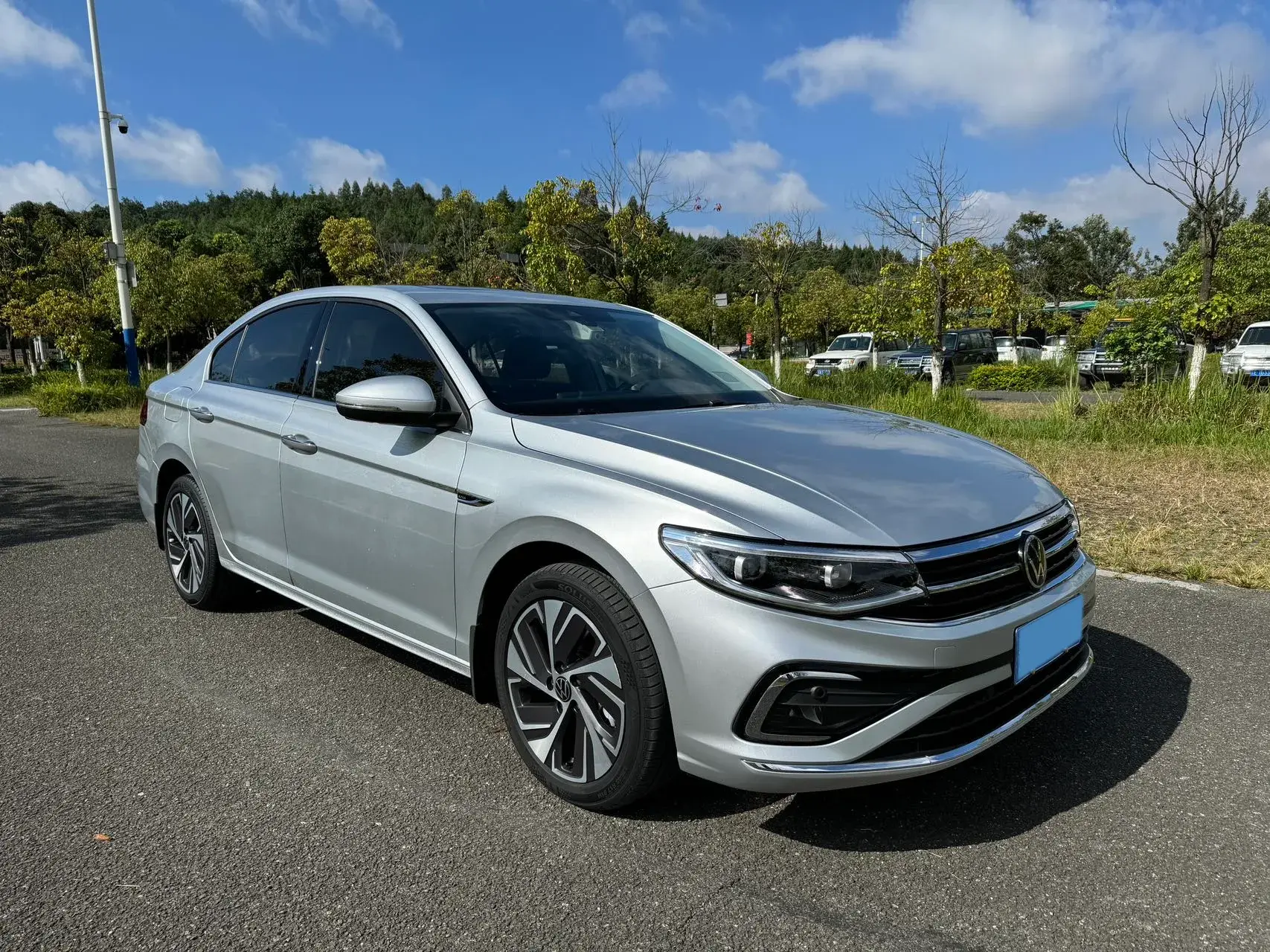 2023 VOLKSWAGEN BORA thumbnail 3