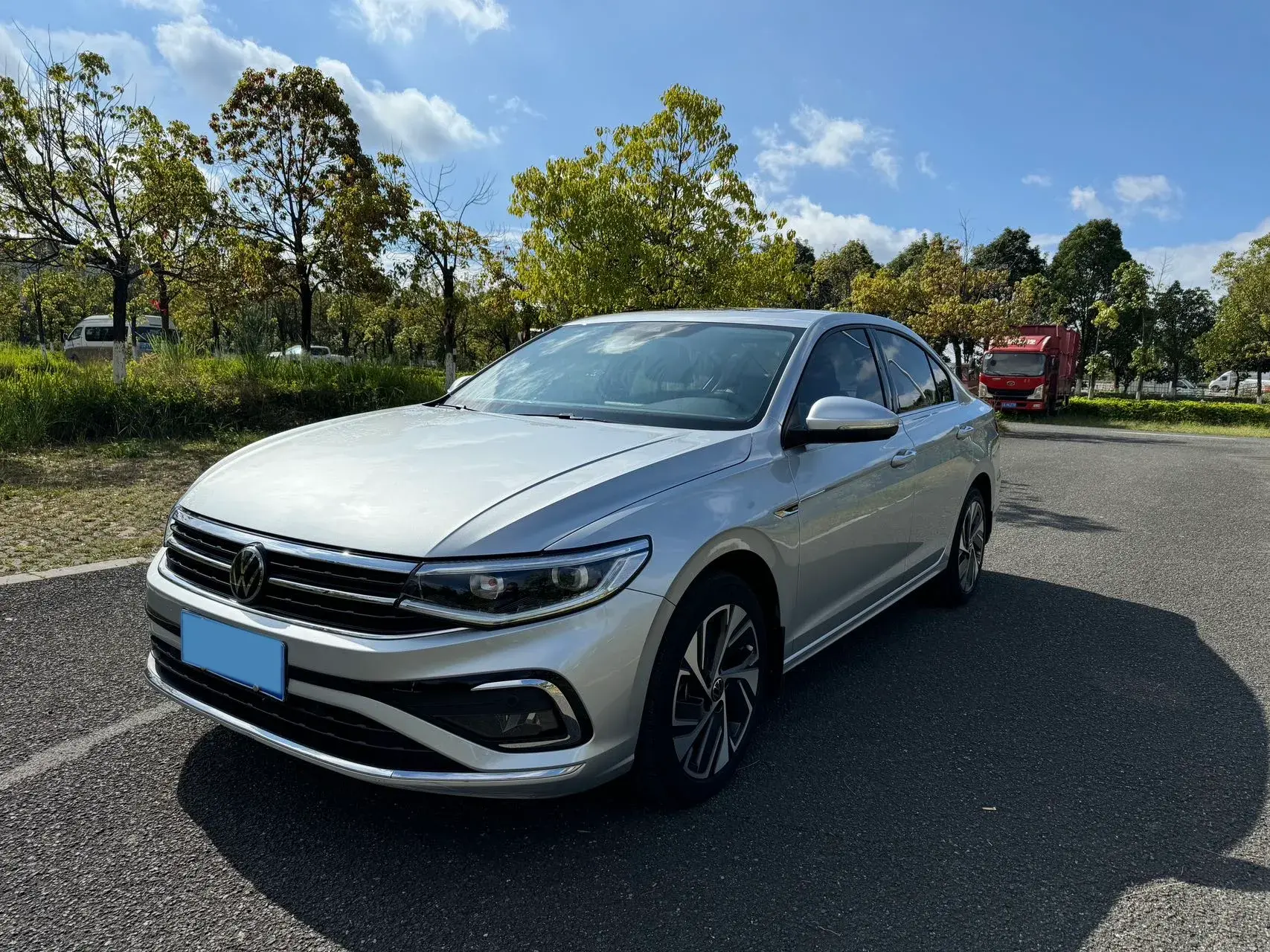 2023 VOLKSWAGEN BORA view 1