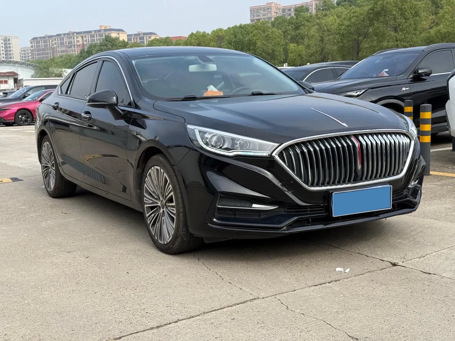 2020 HONGQI H5 thumbnail 3