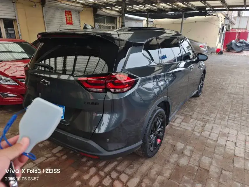 2019 CHEVROLET ORLANDO thumbnail 2