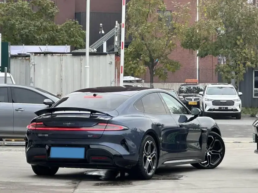 2024 MI SU7 thumbnail 3