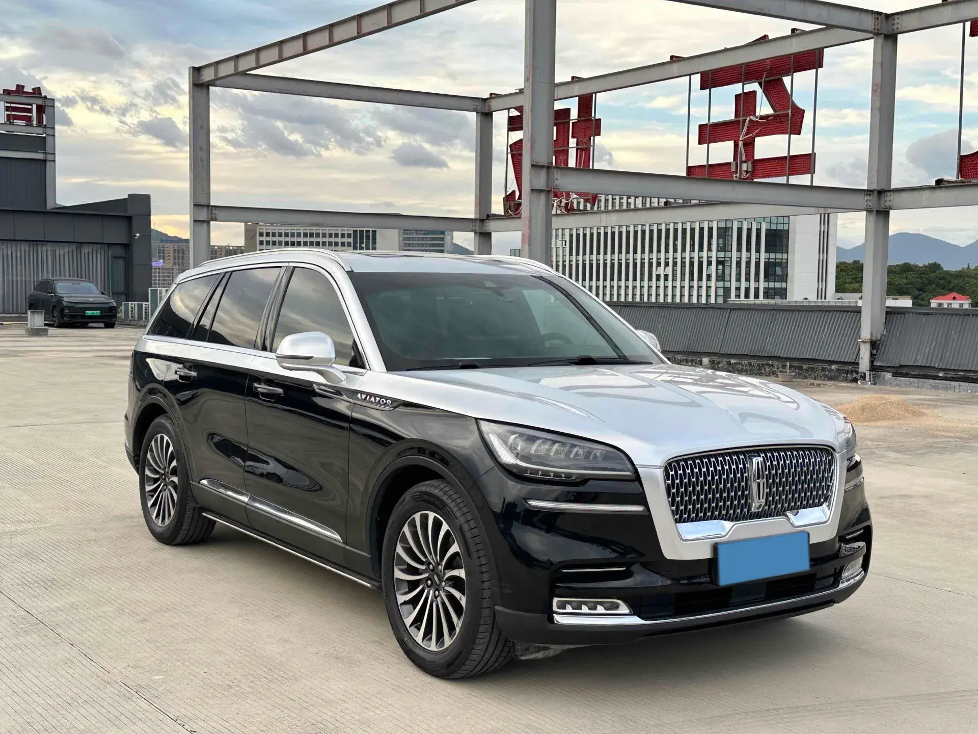 2021 LINCOLN AVIATOR thumbnail 3