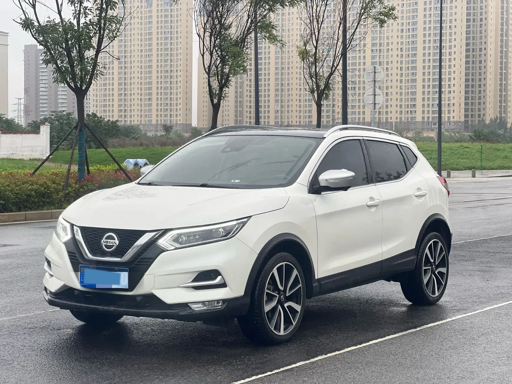2022 NISSAN QASHQAI view 1