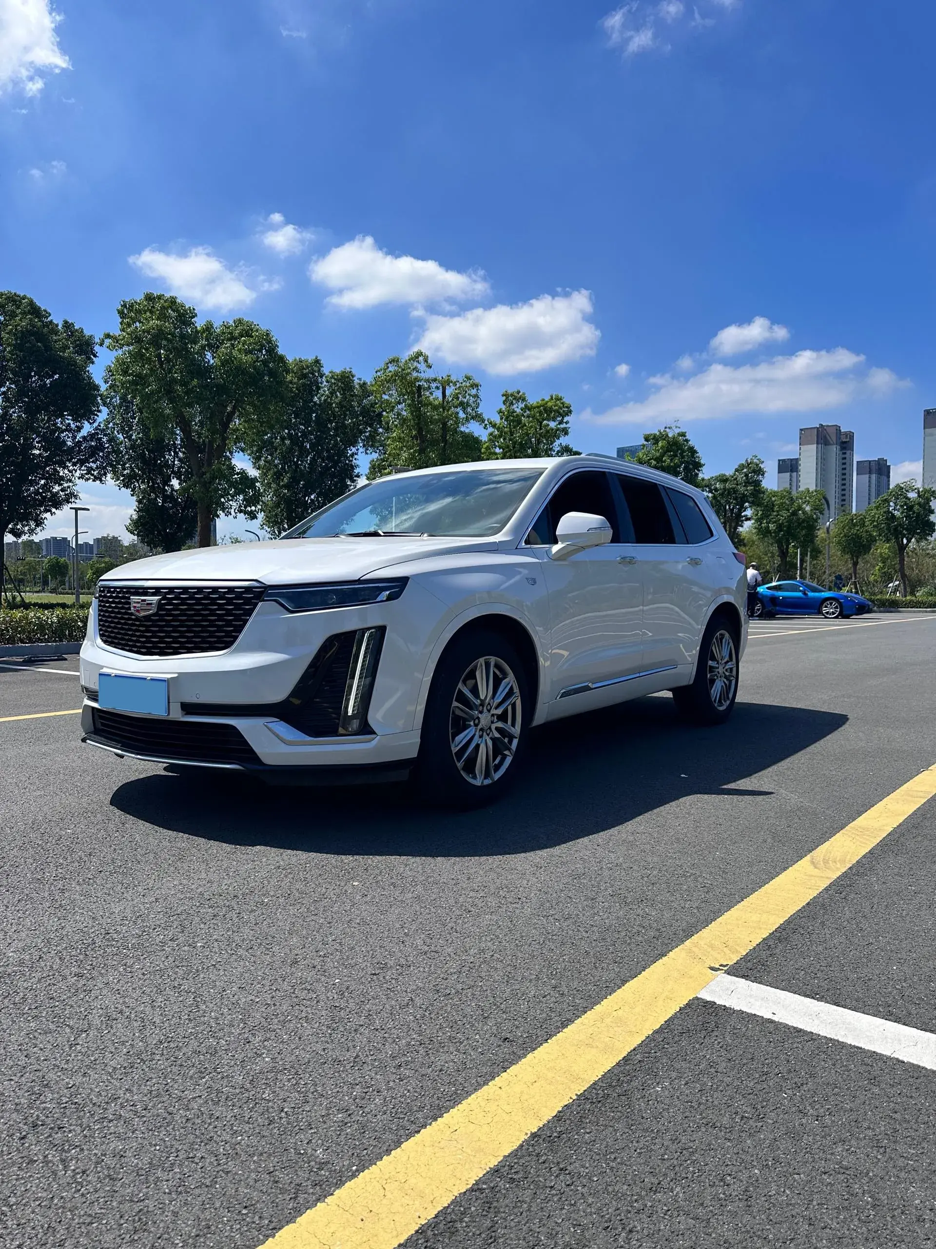 2022 CADILLAC XT6 view 1
