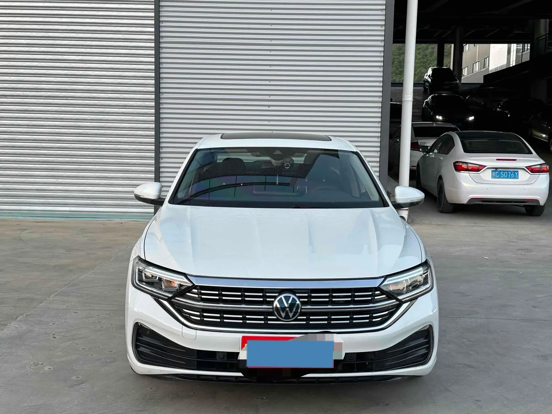 2023 VOLKSWAGEN SAGITAR thumbnail 2