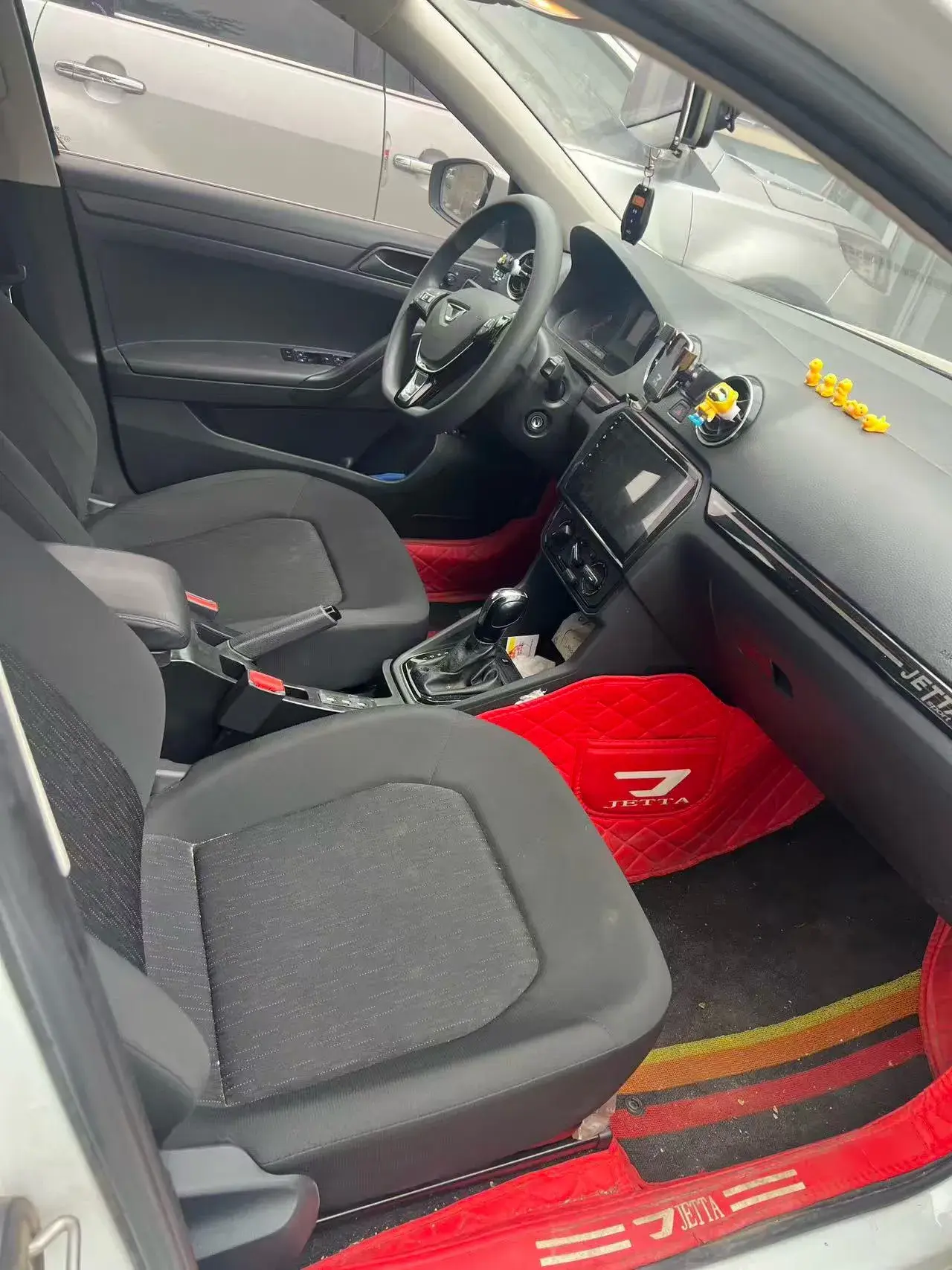 2019 JETTA VA3 thumbnail 4