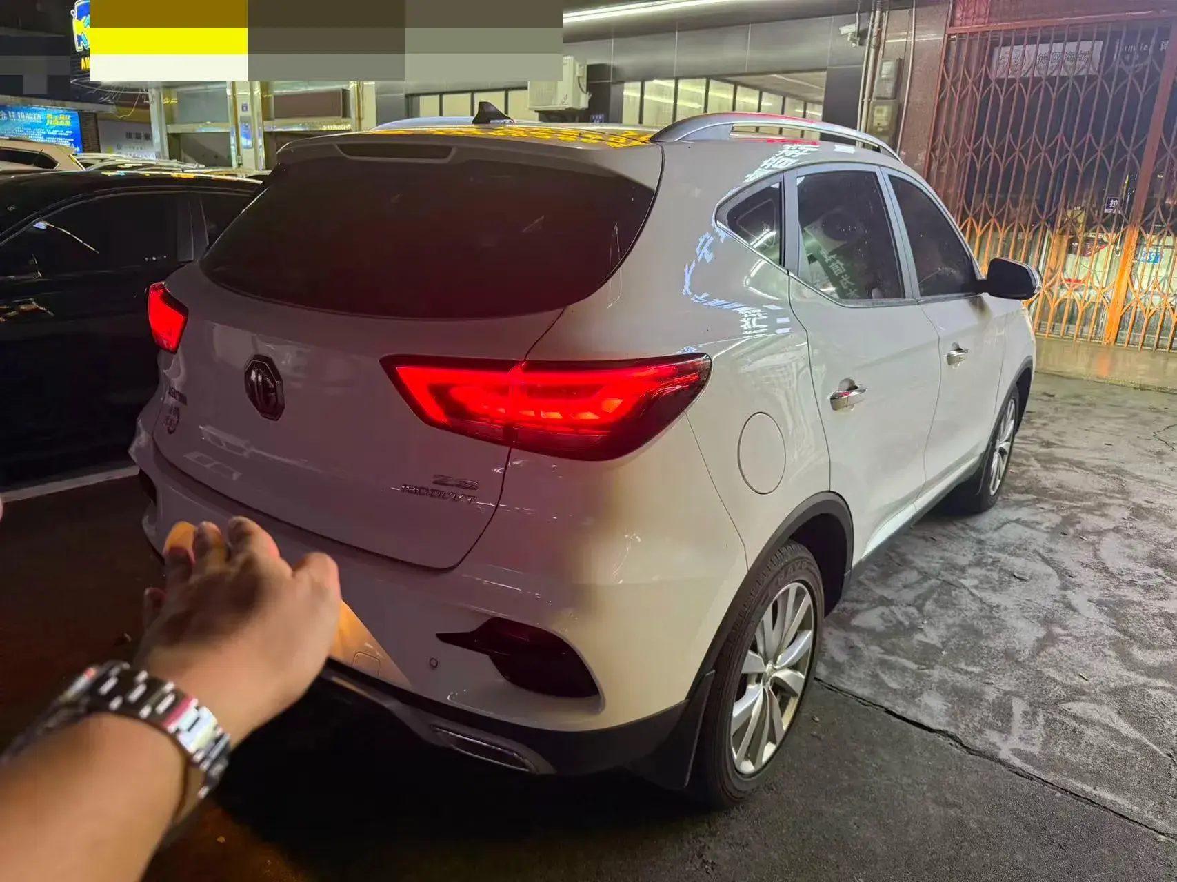 2020 MG ZS thumbnail 4