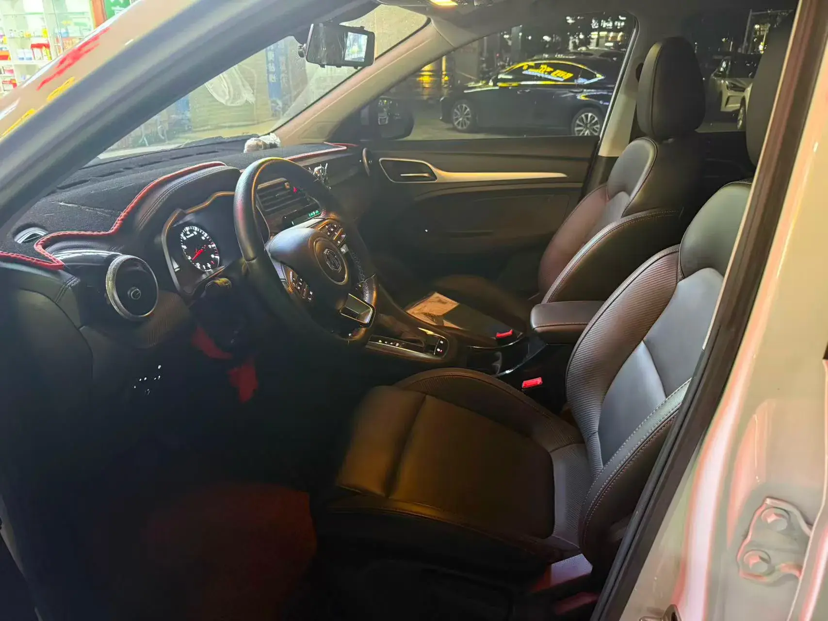 2020 MG ZS thumbnail 2