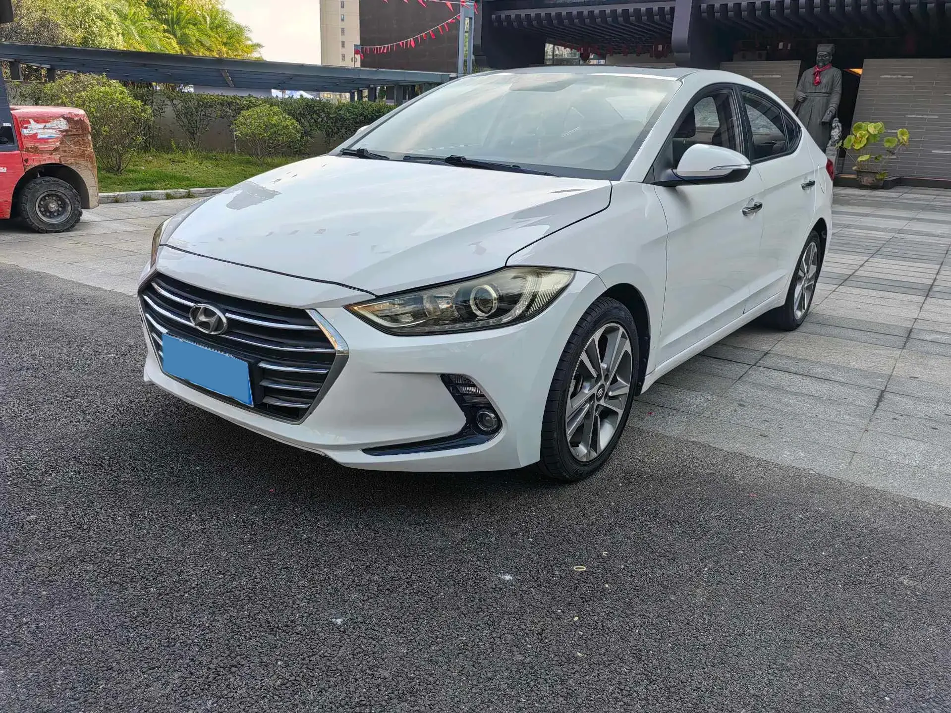 2016 HYUNDAI ELANTRA view 1