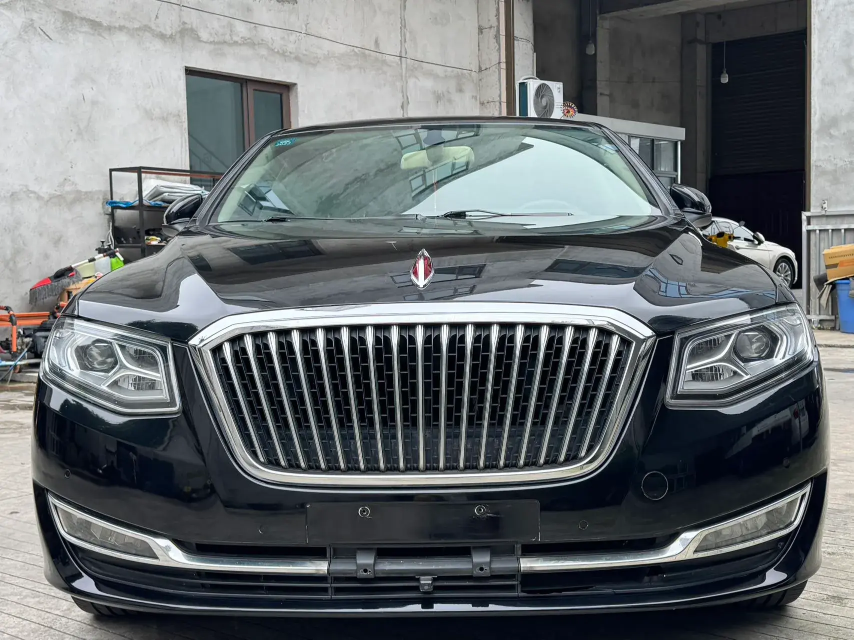 2018 HONGQI H7 thumbnail 2