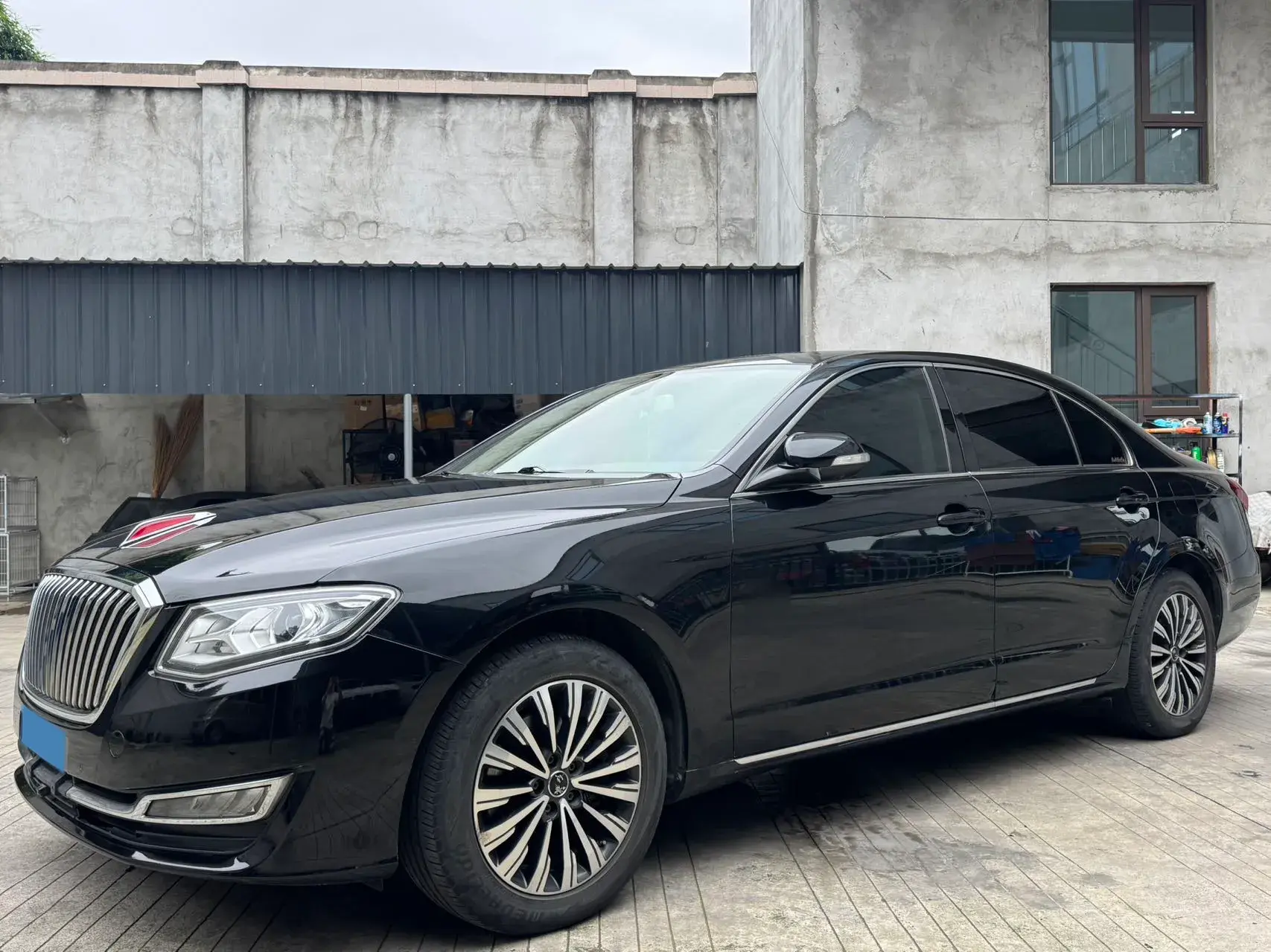 2018 HONGQI H7 view 1