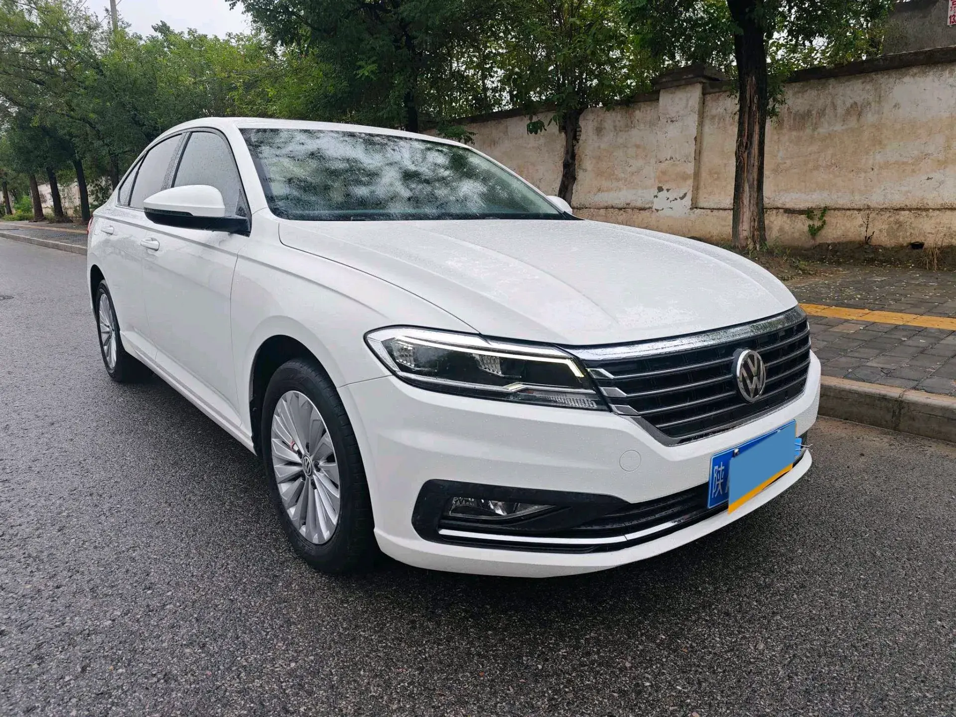 2019 VOLKSWAGEN LAVIDA thumbnail 3