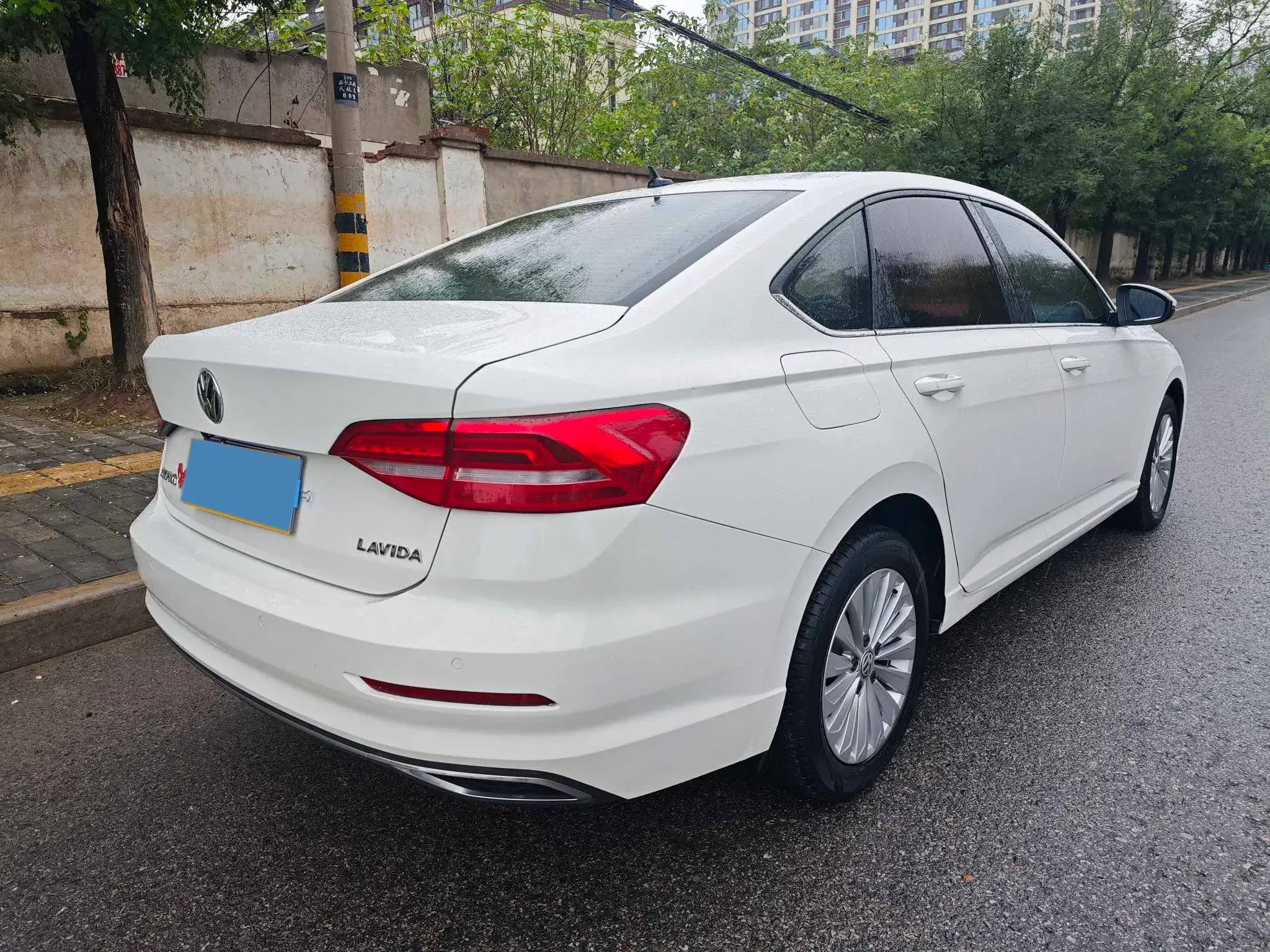 2019 VOLKSWAGEN LAVIDA thumbnail 4