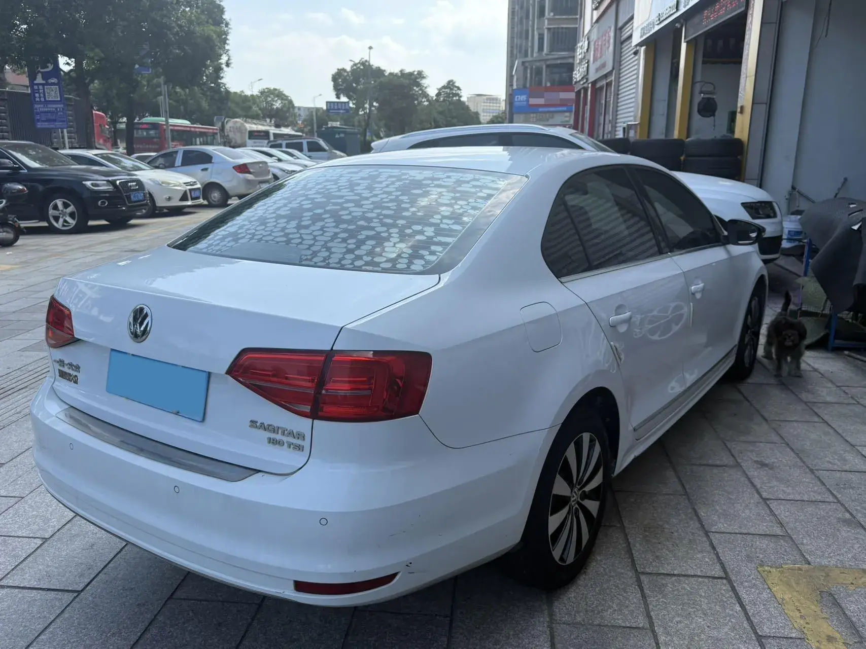 2018 VOLKSWAGEN SAGITAR thumbnail 4