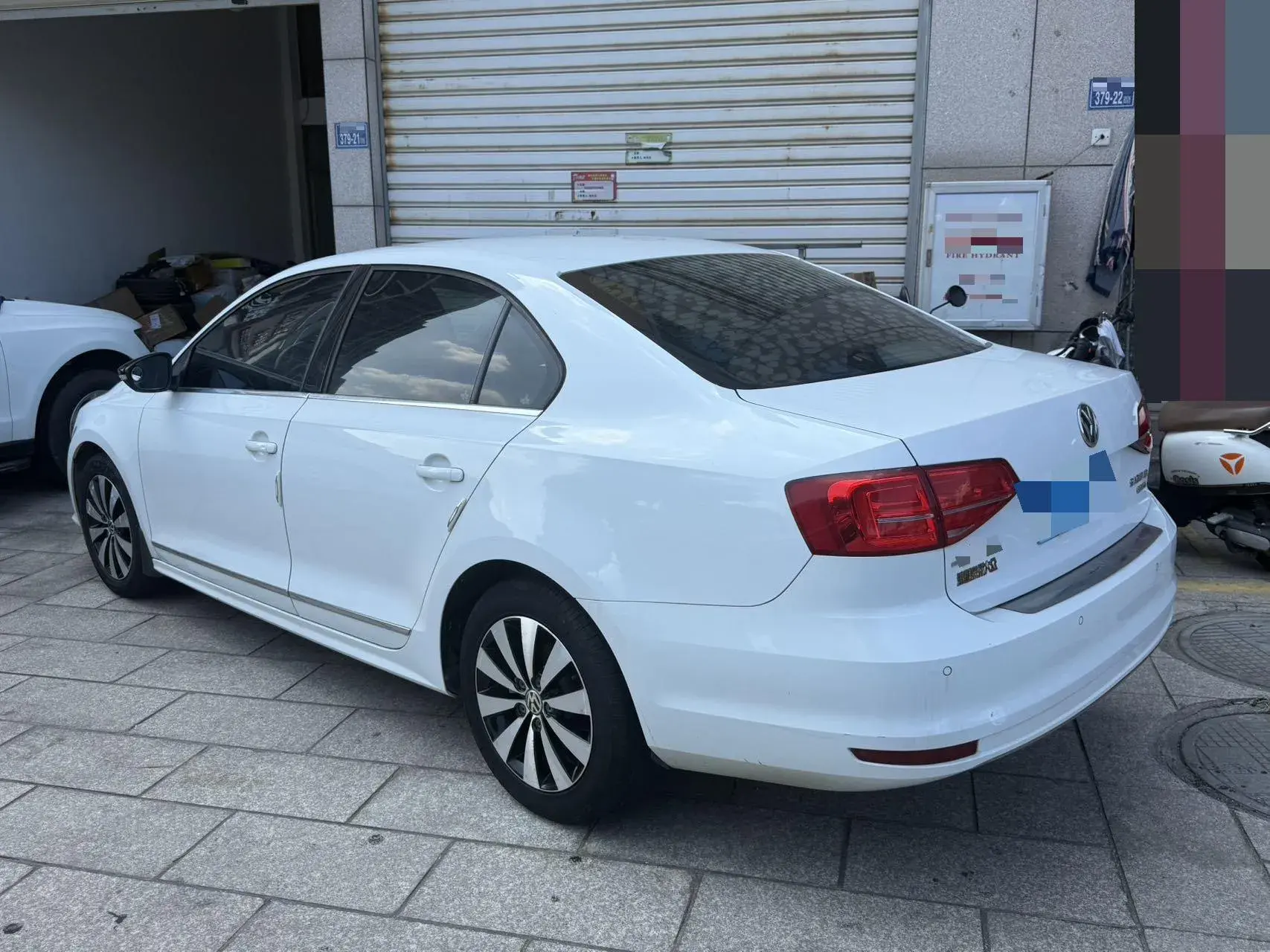 2018 VOLKSWAGEN SAGITAR thumbnail 2