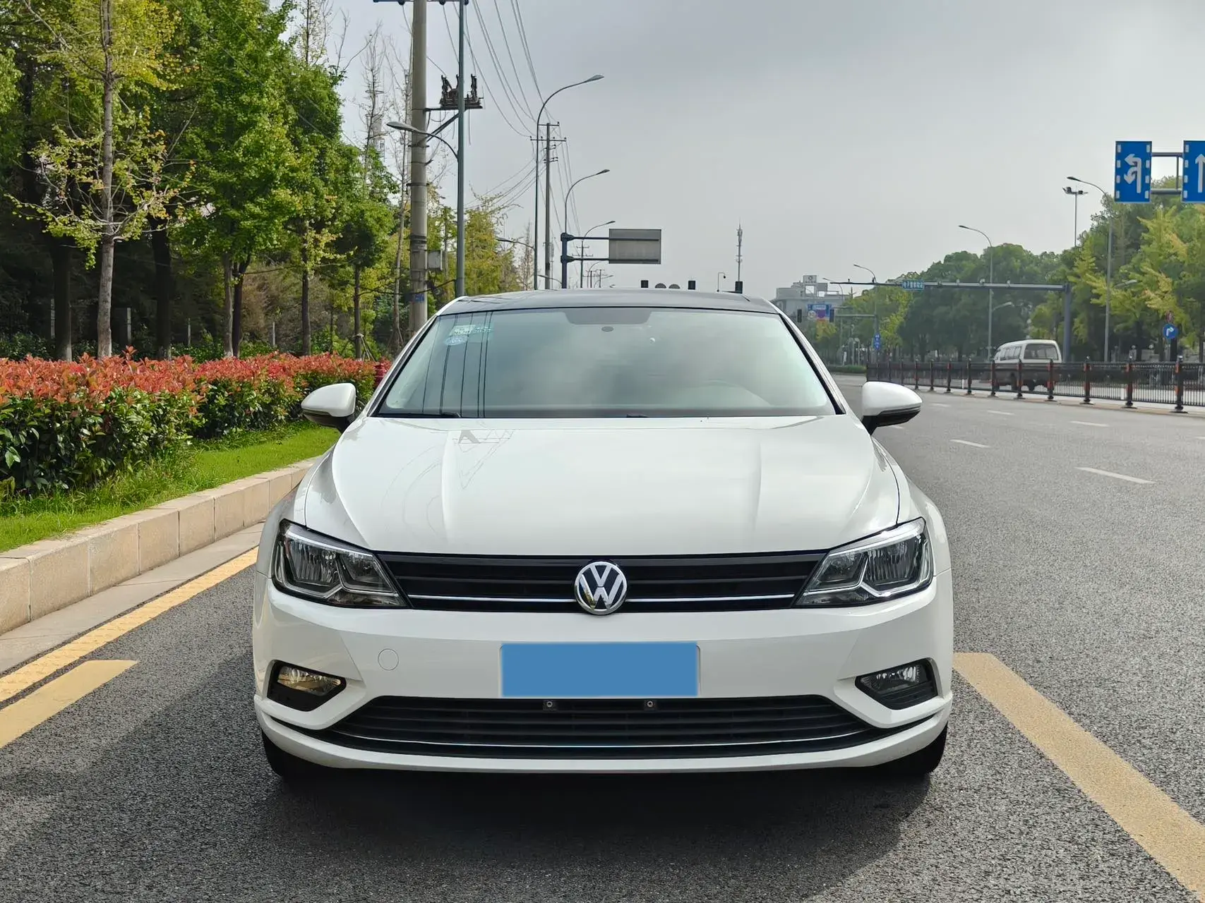 2018 VOLKSWAGEN LAMANDO thumbnail 2