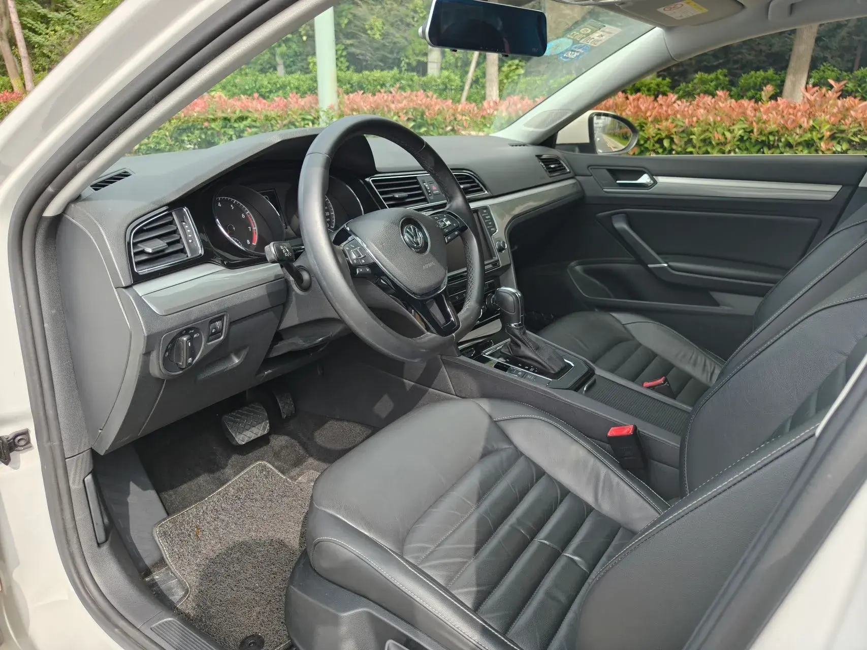 2018 VOLKSWAGEN LAMANDO thumbnail 4