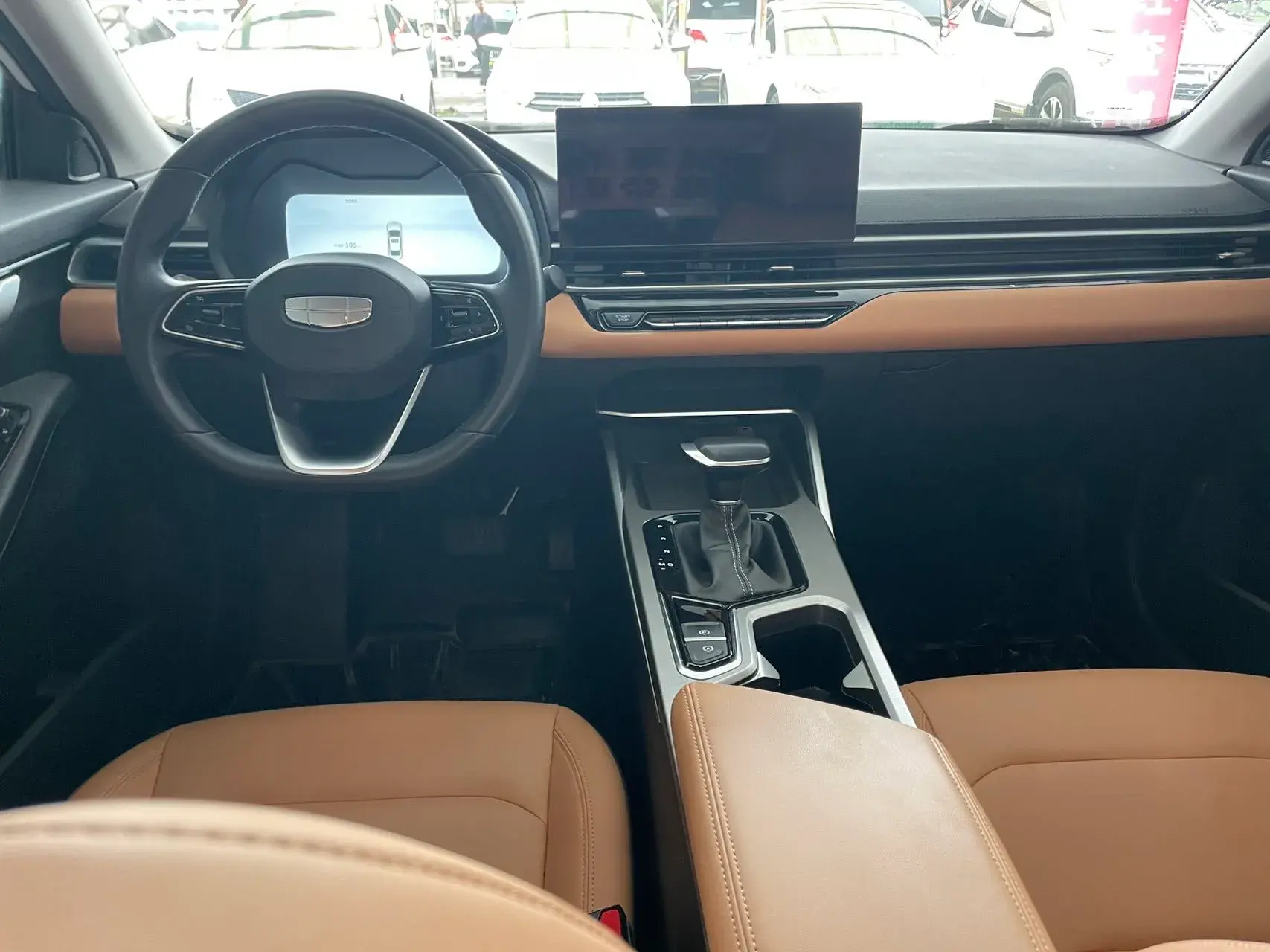 2025 GEELY EMGRAND thumbnail 4