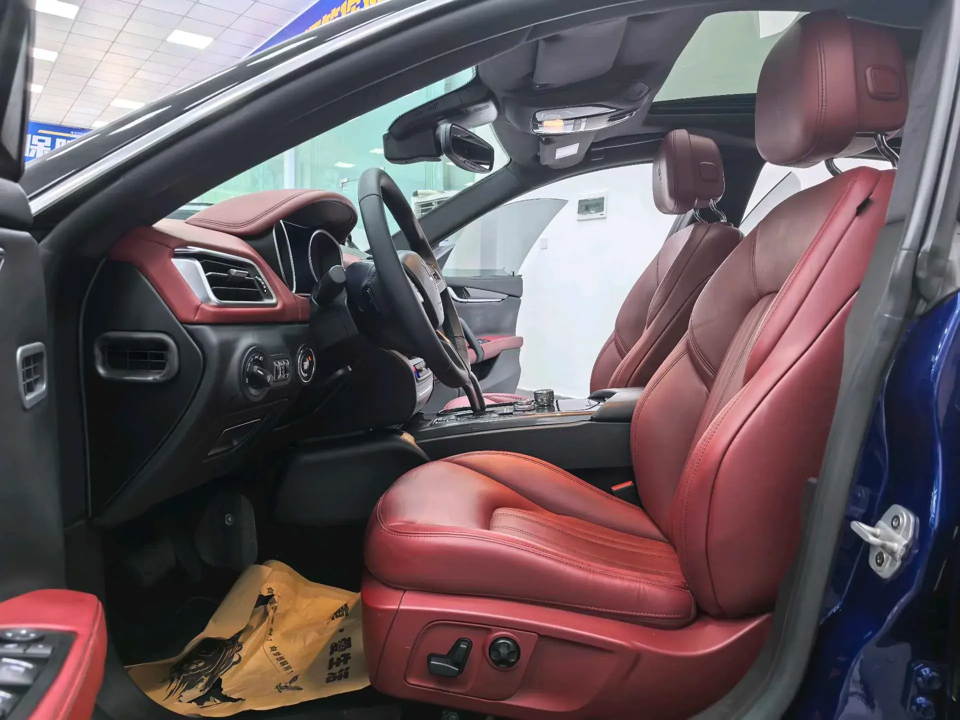 2018 MASERATI GHIBLI thumbnail 4