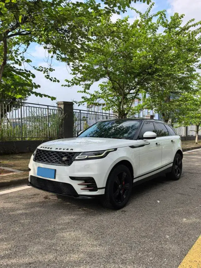 2018 LAND ROVER view 1