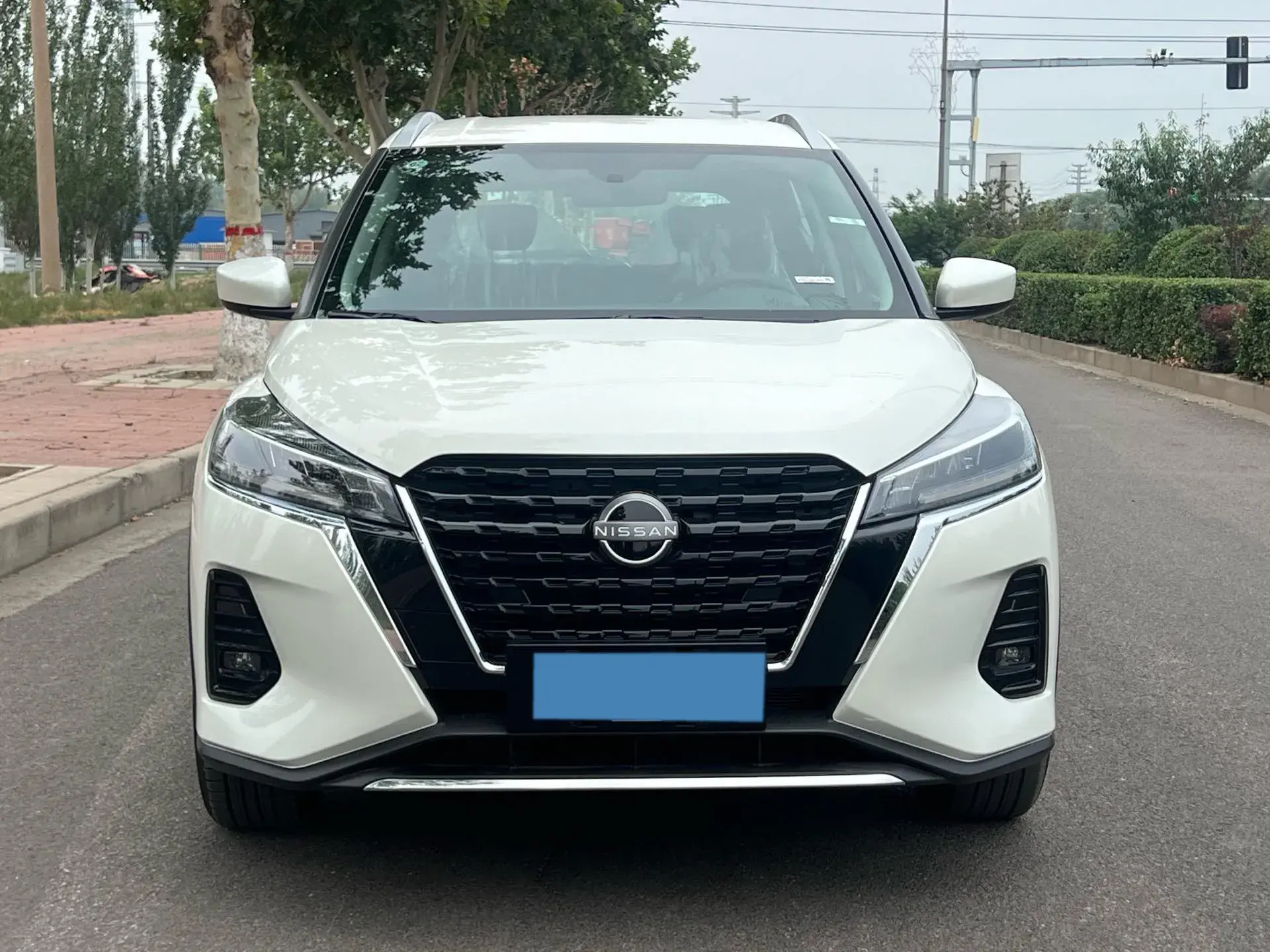 2023 NISSAN KICKS thumbnail 2
