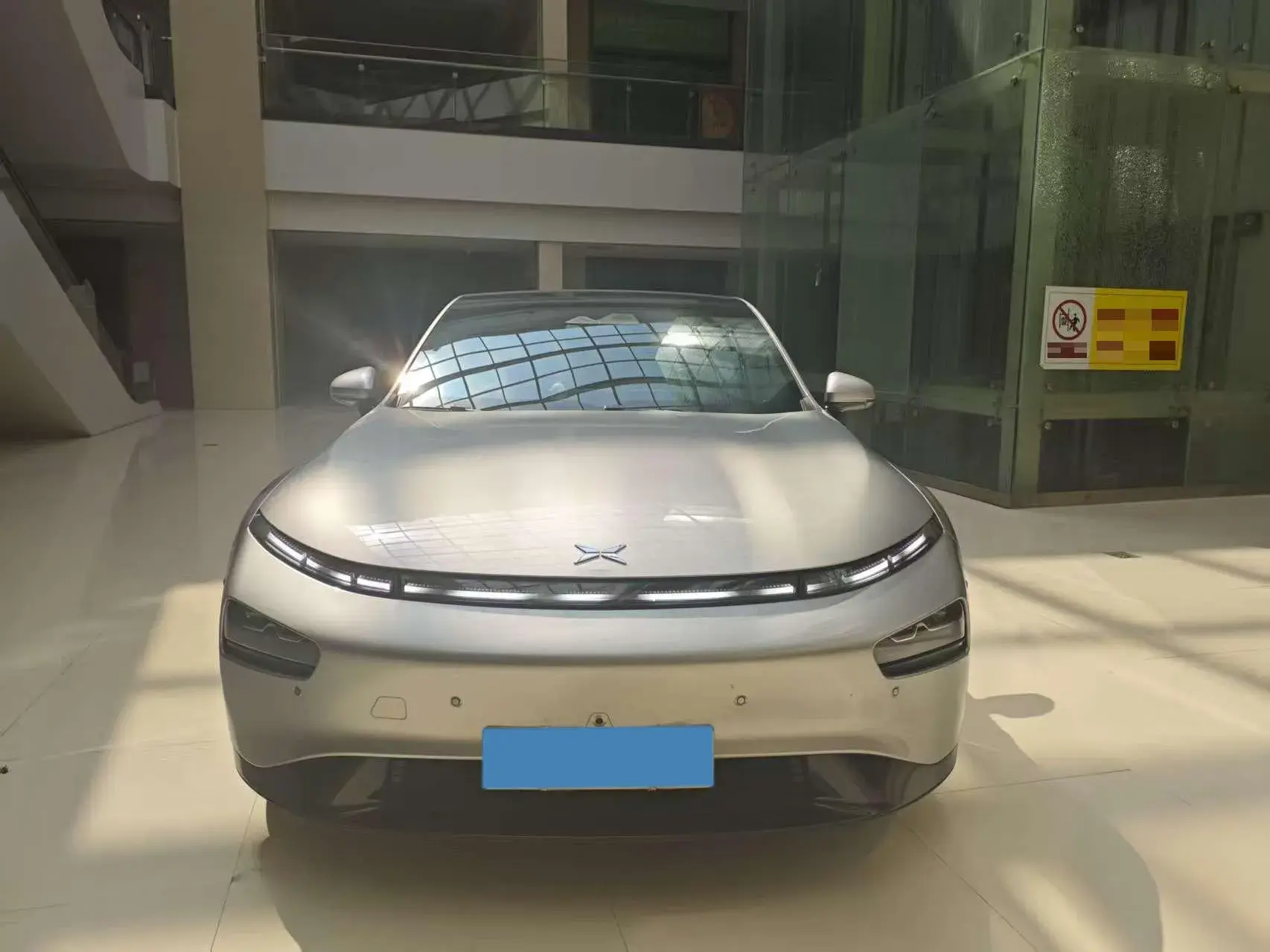 2020 XPENG P7 thumbnail 2