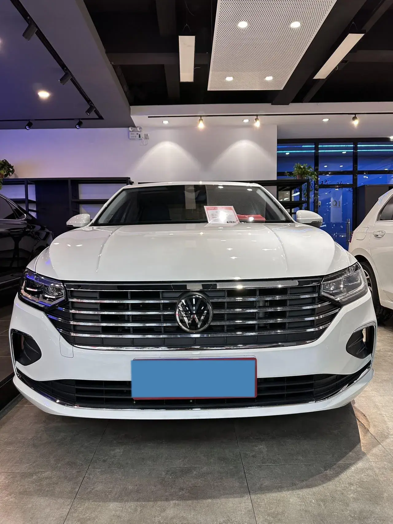 2024 VOLKSWAGEN LAVIDA thumbnail 2