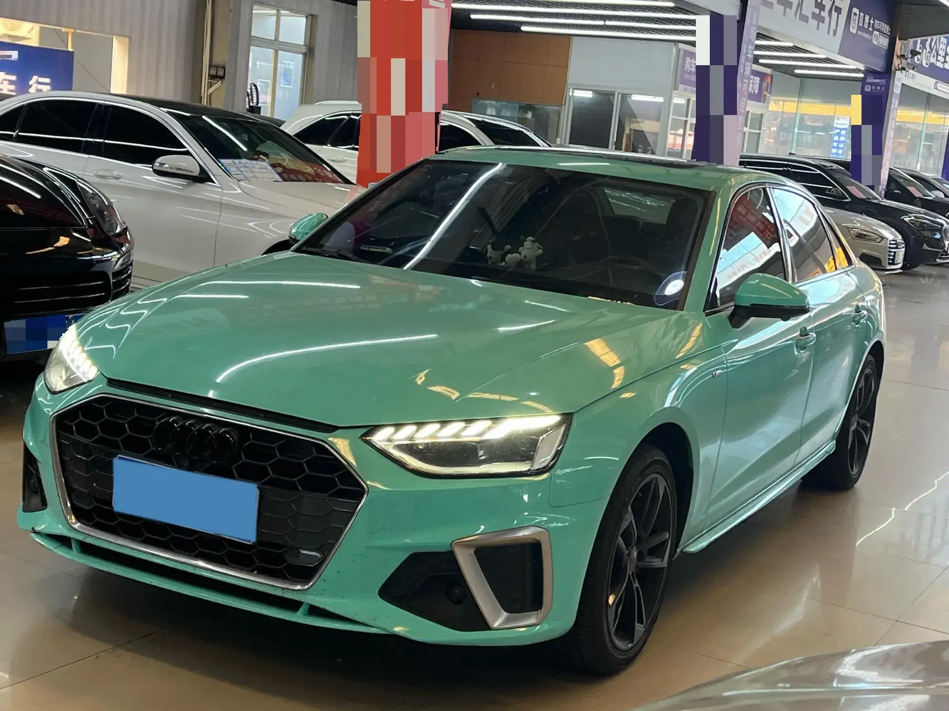 2020 AUDI A4L view 1