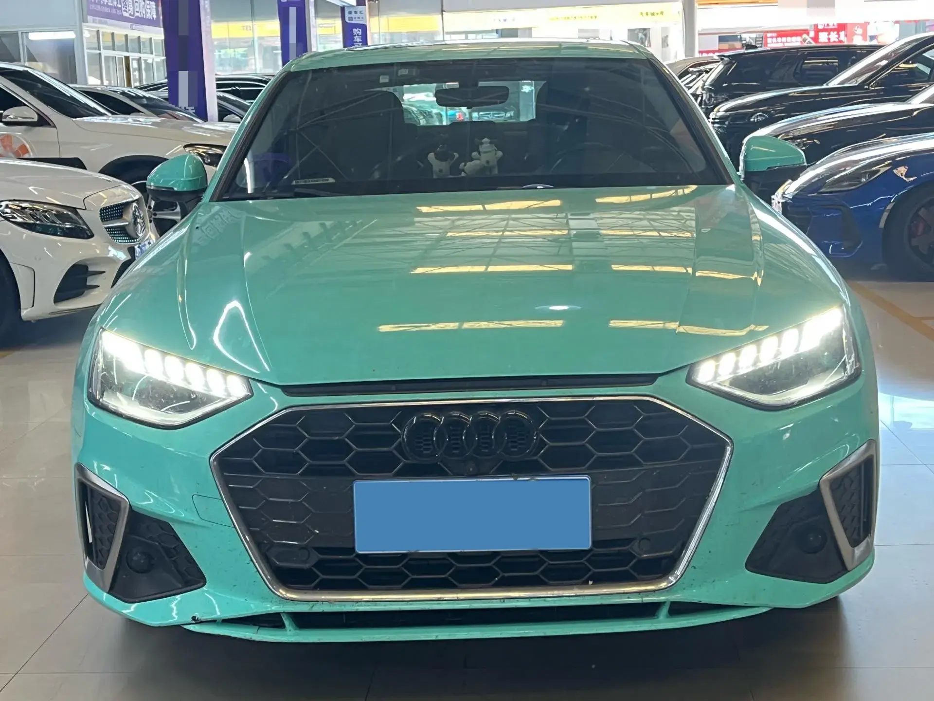 2020 AUDI A4L thumbnail 2