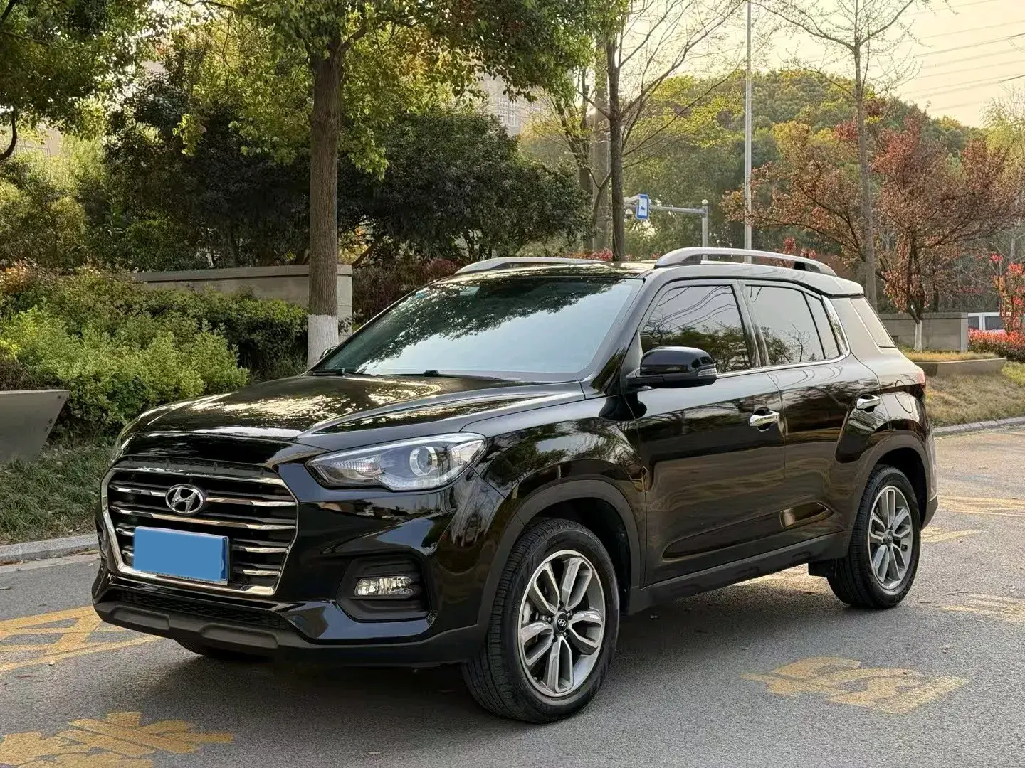 2019 HYUNDAI IX35 view 1