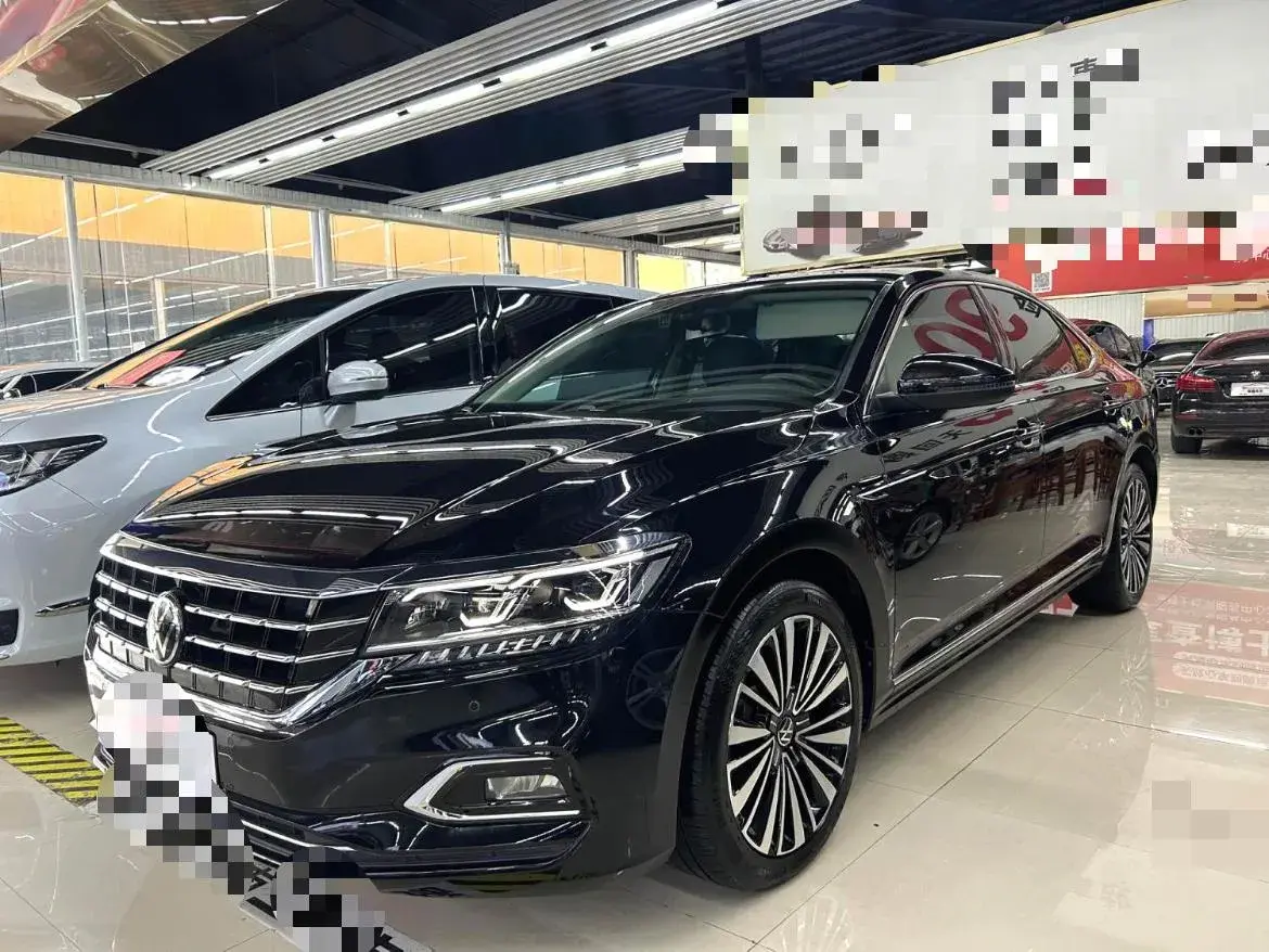 2020 VOLKSWAGEN PASSAT view 1