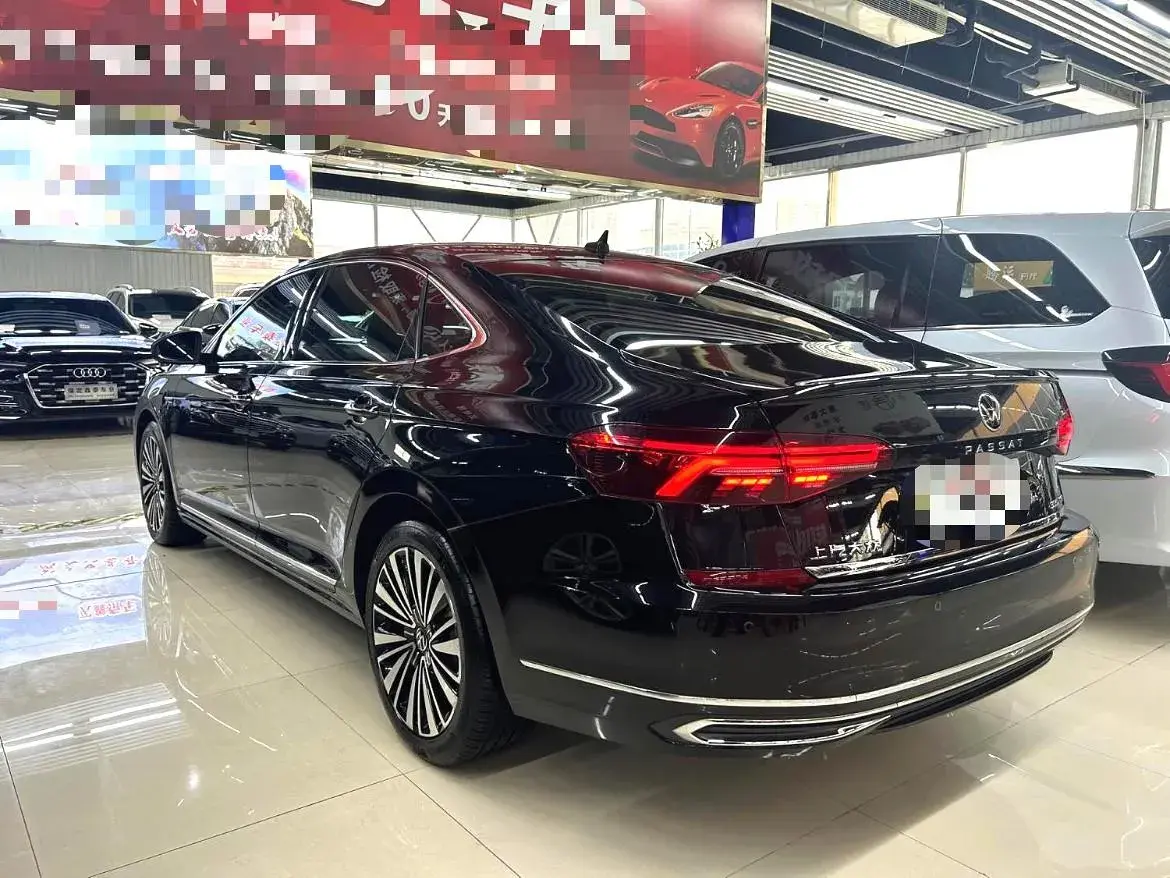 2020 VOLKSWAGEN PASSAT thumbnail 3