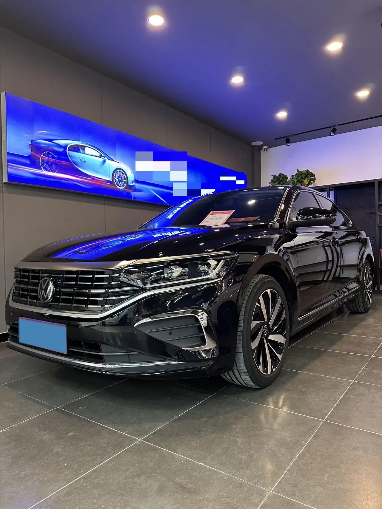 2025 VOLKSWAGEN PASSAT view 1