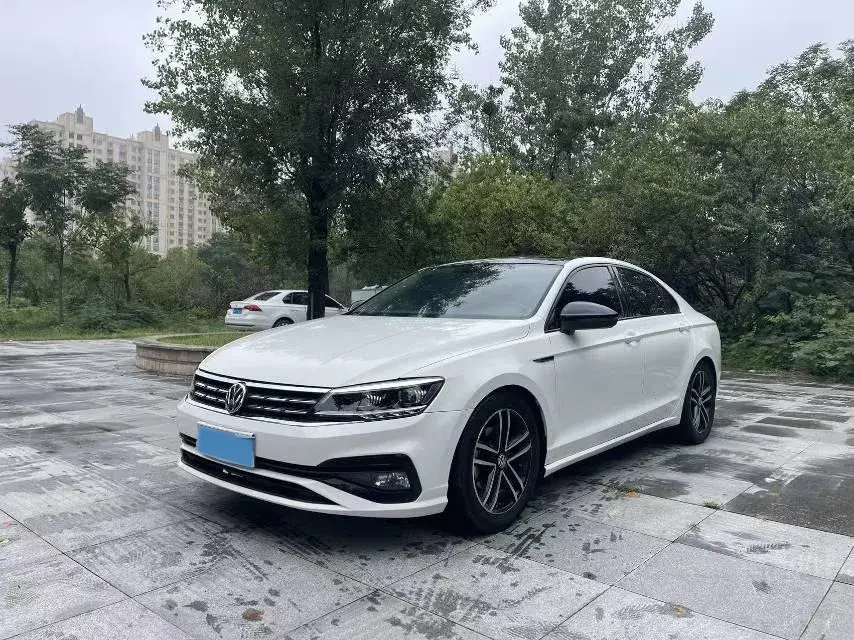 2019 VOLKSWAGEN LAMANDO view 1