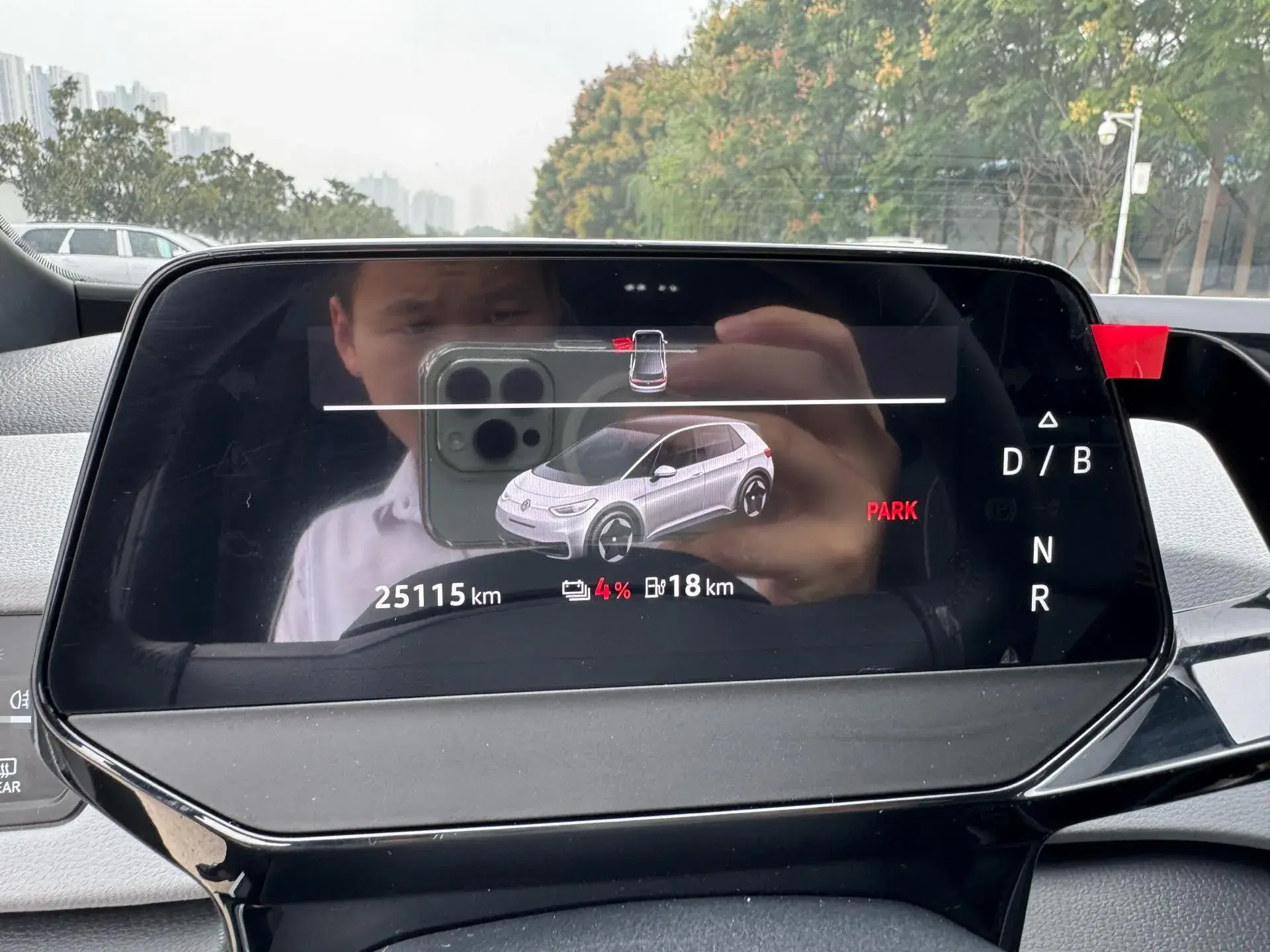 2023 VOLKSWAGEN ID.3 thumbnail 4