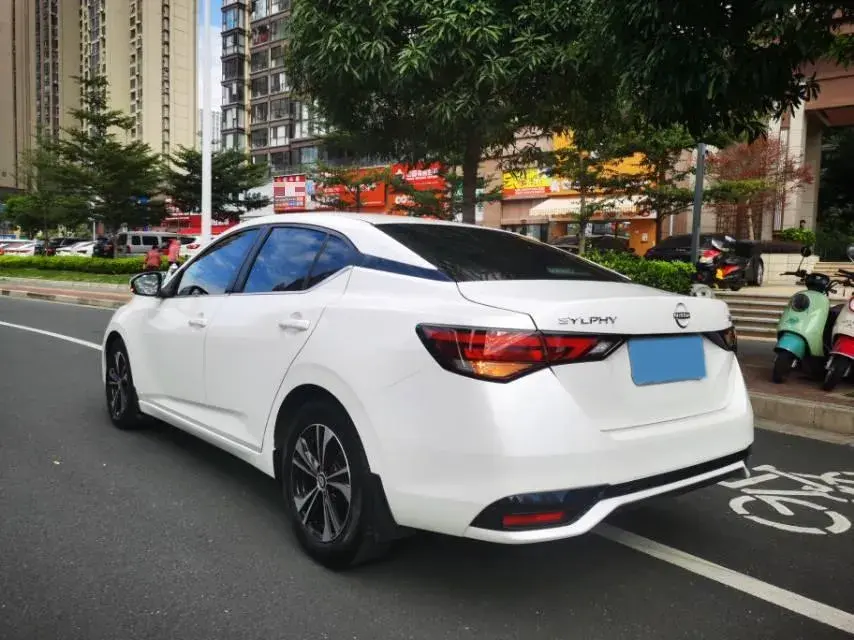 2023 NISSAN SYLPHY thumbnail 4