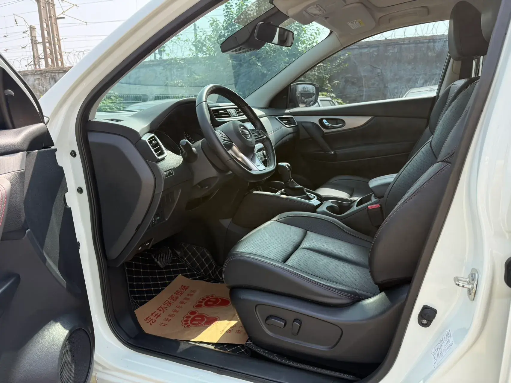 2021 NISSAN QASHQAI thumbnail 4