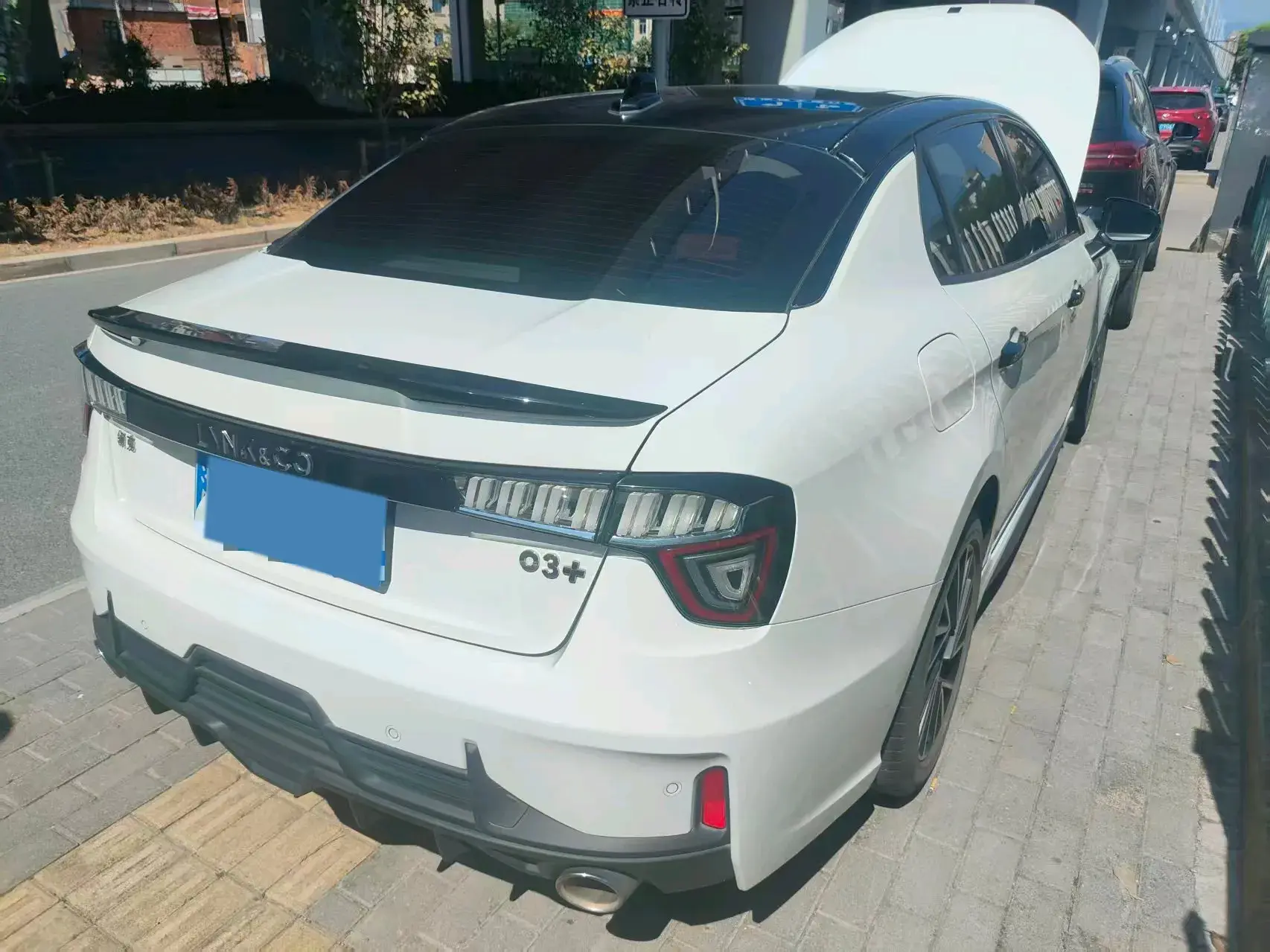 2021 LYNK&CO 03 thumbnail 4