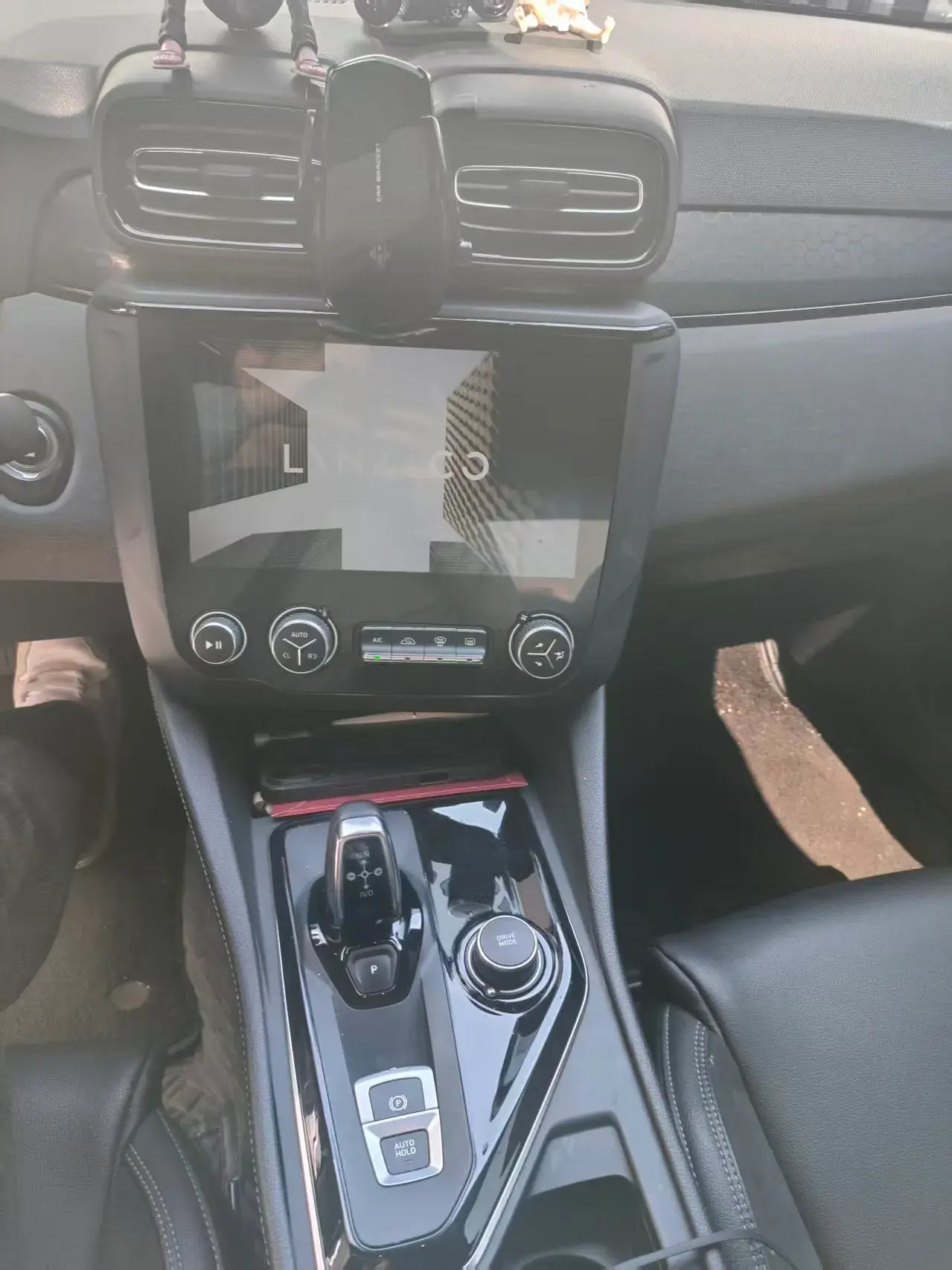 2021 LYNK&CO 03 thumbnail 2